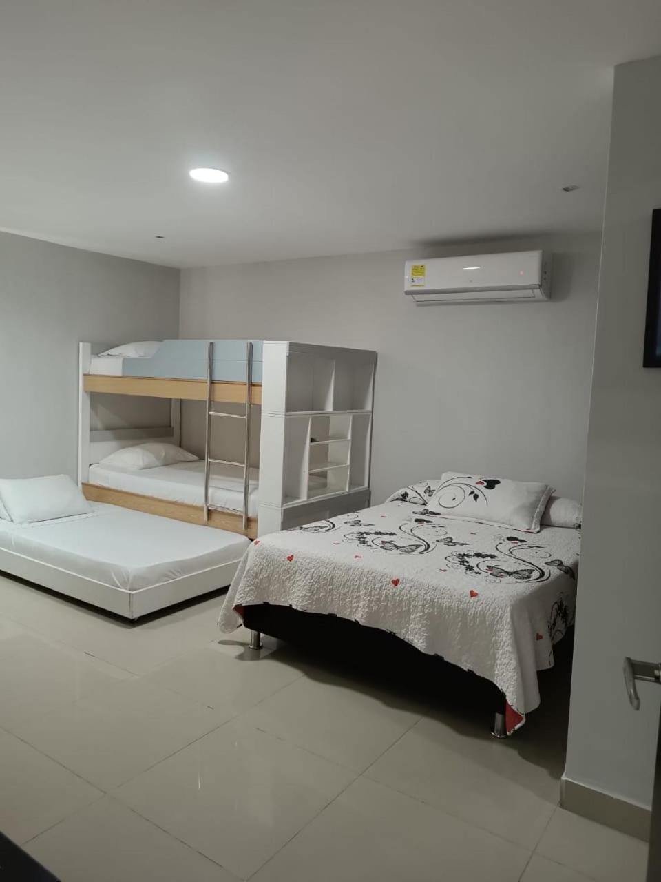 Hotel Prado 53 Barranquilla  Buitenkant foto